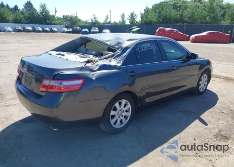 2009 Toyota Camry Xle z USA, uszkodzony, nr VIN 4T1BE46K29U392863